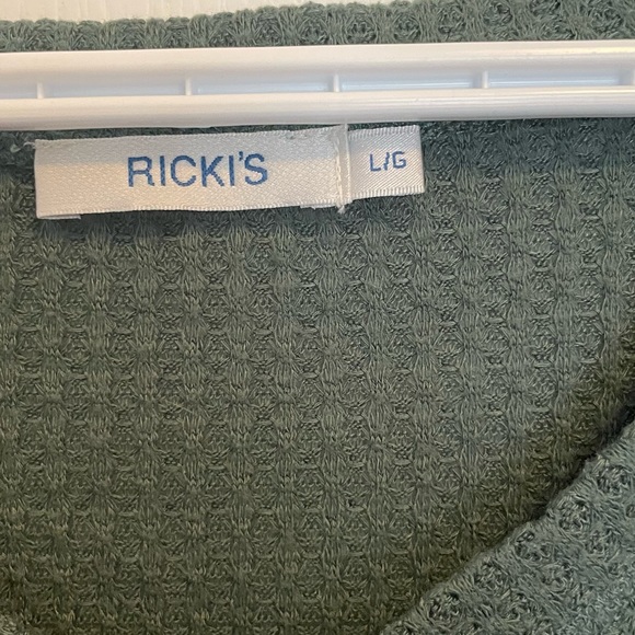 Ricki’s top - Picture 4 of 4